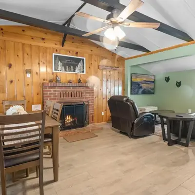 Bear Paw Cabin - Cozy and quaint