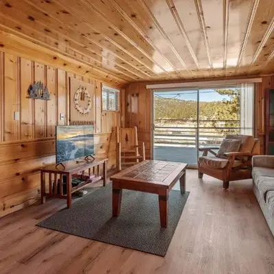 Boulder Bay Lakefront Getaway - Across the street from the lake and Boulder Bay Park!