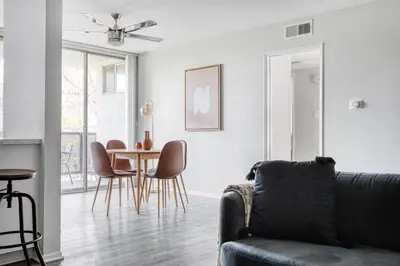 Gallery image of Beverly Hills 2BR nr the Grove Rodeo Drive LAX-617 in Los Angeles