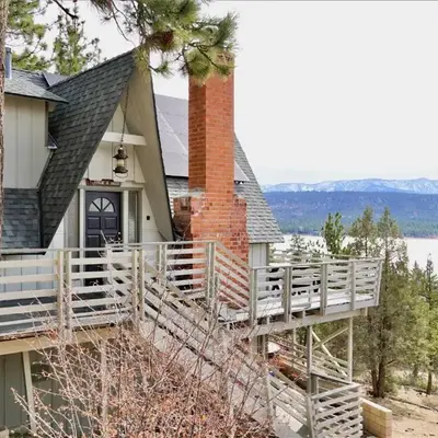 Best View - Spacious home with game room