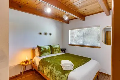 Gallery image of Rimforest Retreat with Fireplace and Mountain Views! in Rimforest