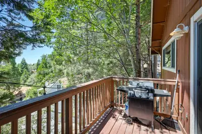 Gallery image of Rimforest Retreat with Fireplace and Mountain Views! in Rimforest