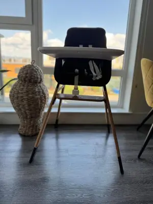 a black chair with a desk on top of it at The Lilas-Ocean view Stay high floor Pool Parking in Los Angeles