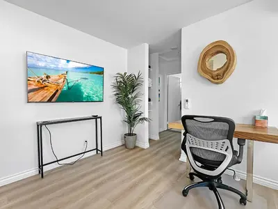 an office with a desk and a chair in a room at Discount For 30 Days Plus Stay In Culver City in Los Angeles