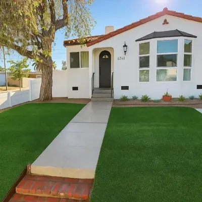 Bright Corner Home Retreat Near SoFi