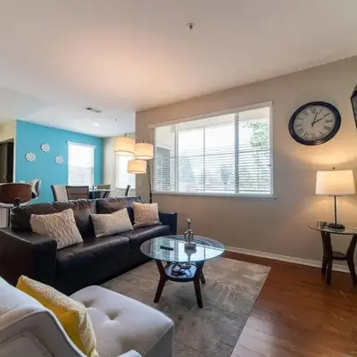Sky Luxury 2BDRM Suite Deluxe Living Cali