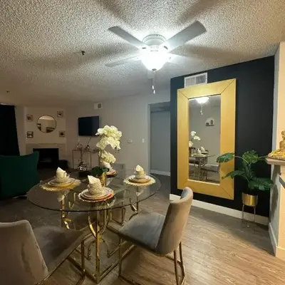 Hollywood Apartments Mario & No Themed With Pool FREE parking and WIFI
