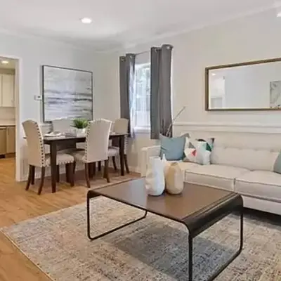 Spacious 3Bdr Home close to Manhattan Beach