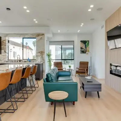 Brand New Modern 5 Bedroom House Pickfair Village