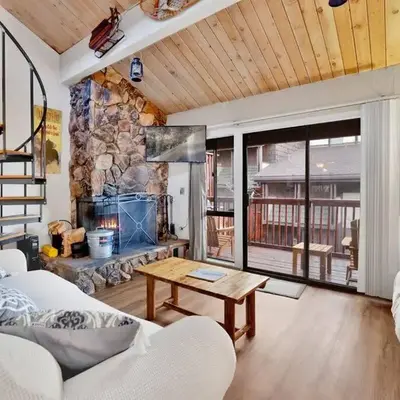 Chairlift Lodge Bg Bear~ Walk to Lift Condo~
