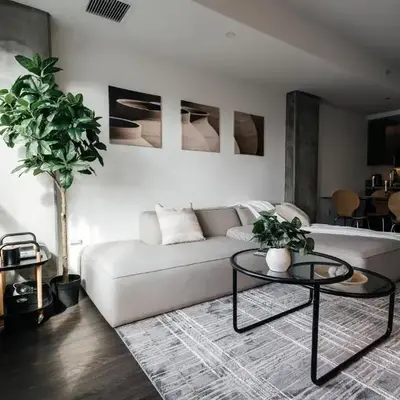 Luxurious Hollywood condo