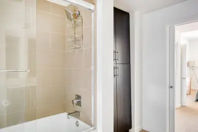 Gallery image of Marina del Rey 2BR w Pool Gym nr beach LAX-637 in Los Angeles
