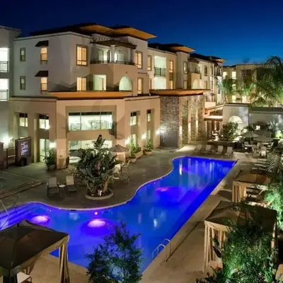 Woodland Hills Luxury Apt 2 bed CA