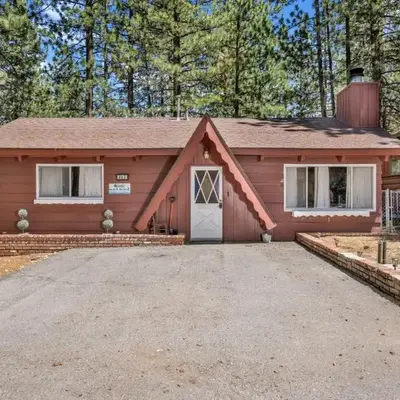 Pine cone cottage #2191