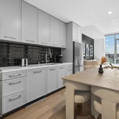 Brand New Modern & Luxury Residence in DTLA