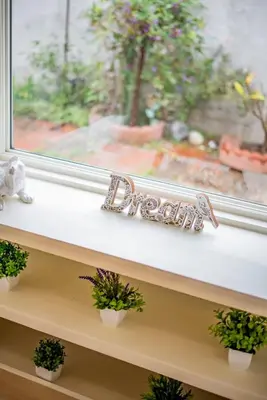 a window sill with a sign that reads dad at Peaceful Family Home with 3 Bedrooms and 2 Bathrooms in Glendora