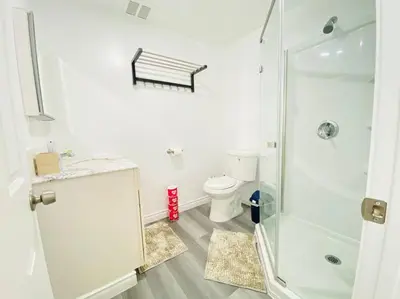 Gallery image of Studio Modern Black and White in Rosemead