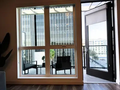 Gallery image of Modern London Style Home in Hollywood -Free Parking 10mins to Universal Studios in Los Angeles