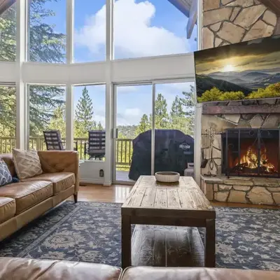 Luxe Mountain Retreat Lake Village Close Game Room AC Backs up to trails