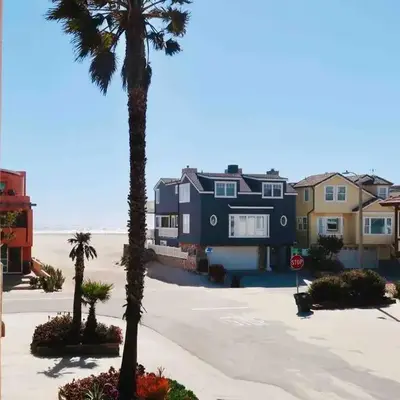 Cool Cali Vibe - Barefoot Stepping Distance 2 Sand