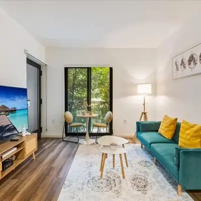 Cozy 1BR apt in Hollywood w Pool
