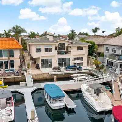 Luxury Waterfront Home in the Heart of the Harbor