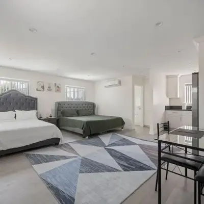 Prime new beautiful studio in burbank