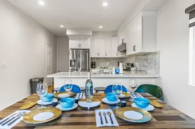 Gallery image of Luxurious 4BR in prime LA location with great view in Los Angeles