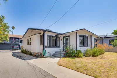 Gallery image of 7 Mi to DTLA! Family Home with Furnished Deck in Los Angeles