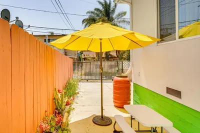 Gallery image of 2 Mi to Dtwn! Pet-Friendly Los Angeles Duplex in Los Angeles