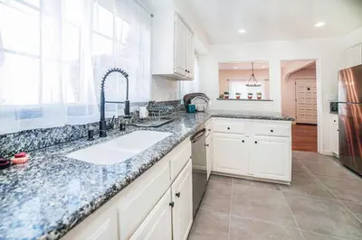 Gallery image of Sunny Family Retreat Near Santa Monica Beach in Los Angeles