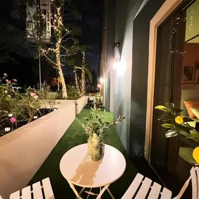 Cozy Apartment in Heart of Encino 104