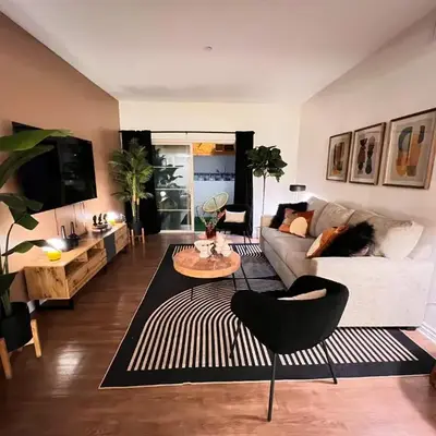 Beautiful 2 BD 3 Beds in Heart of Encino 105