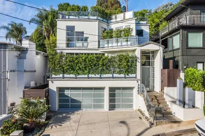 an image of a white house at West Hollywood Hills Jacuzzi and Beautiful View in Los Angeles