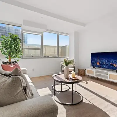 Modern Retreat in Koreatown - Perfect for Your LA Stay!