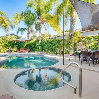 4 Mi to Beach Chic Los Angles Home with Patio!