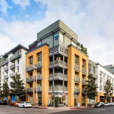 Sunset Duo 2 bedroom Charm with FREE Parking