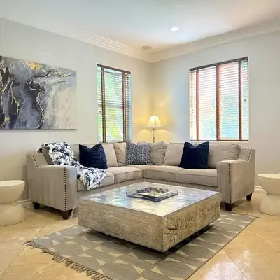 Los Angeles Large Mediteranian Vacation Home