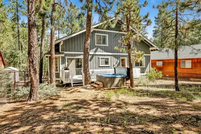 Gallery image of Relaxing Four Bears Cabin in Big Bear Lake in Big Bear Lake