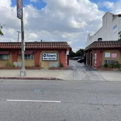 Uptown Inn