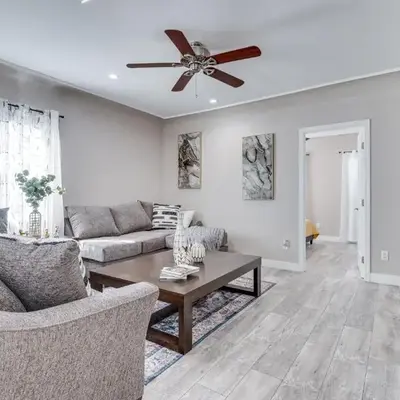 7 Mi to Downtown East Los Angeles Apartment