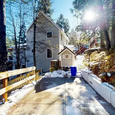 Whistle Stop Cabin