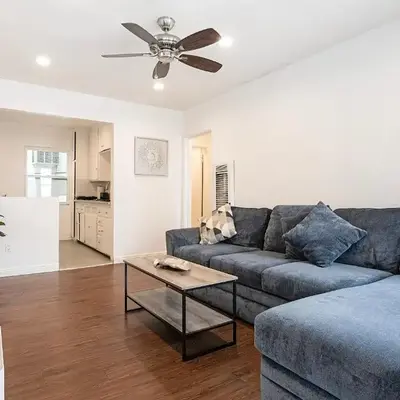 Ground-Floor 1-Bedroom by Beverly Hills Steps from Restaurants