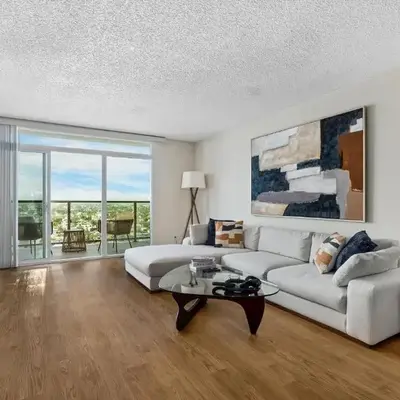 A Symphony of Blue - Panoramic Ocean Frontage - 3BR Marina Suite