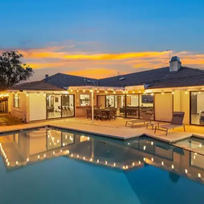 Off Grid Mountaintop Paradise Pool Spa and Games