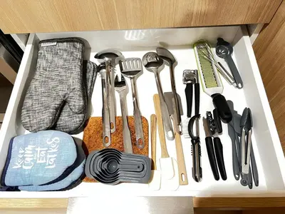 a drawer filled with lots of kitchen utensils at 6 miles from Disney, Book your dream vacations! in Fullerton