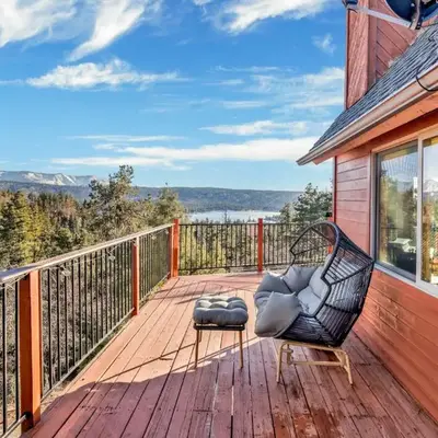 High-Top Lakeview Chateau Relaxing Modern Fawnskin Retreat