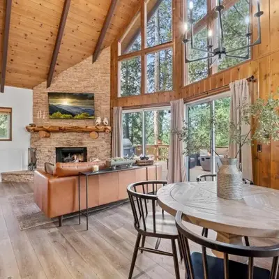Cozy Owl Lodge