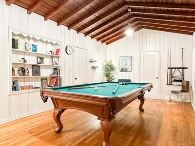 a billiard room with a pool table in it at Charming 4 Bedrooms Family House - WIL-WW in Los Angeles