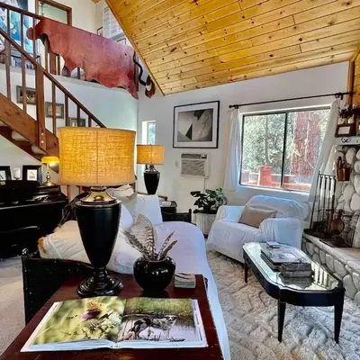 ADELAIDE HILL IN PINE MOUNTAIN CLUB BREATHTAKING VIEWS 3Bd 3Bth SPA TUB